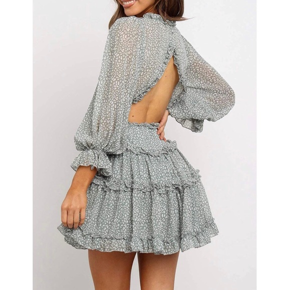 ✦NWT Ruffled Emerald Dress✦ - Picture 4 of 4